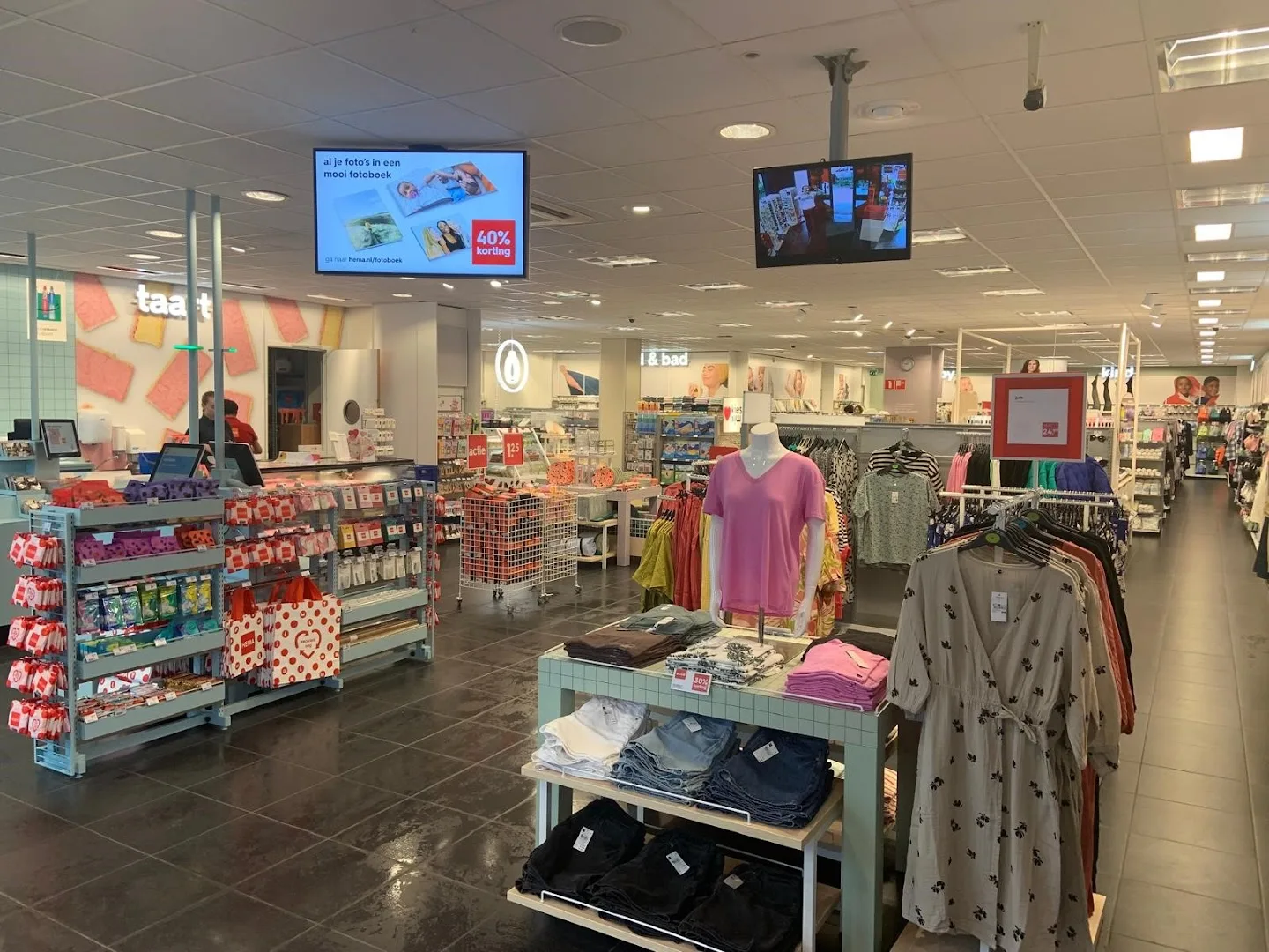 HEMA Dordrecht-Bieshof — foto 5