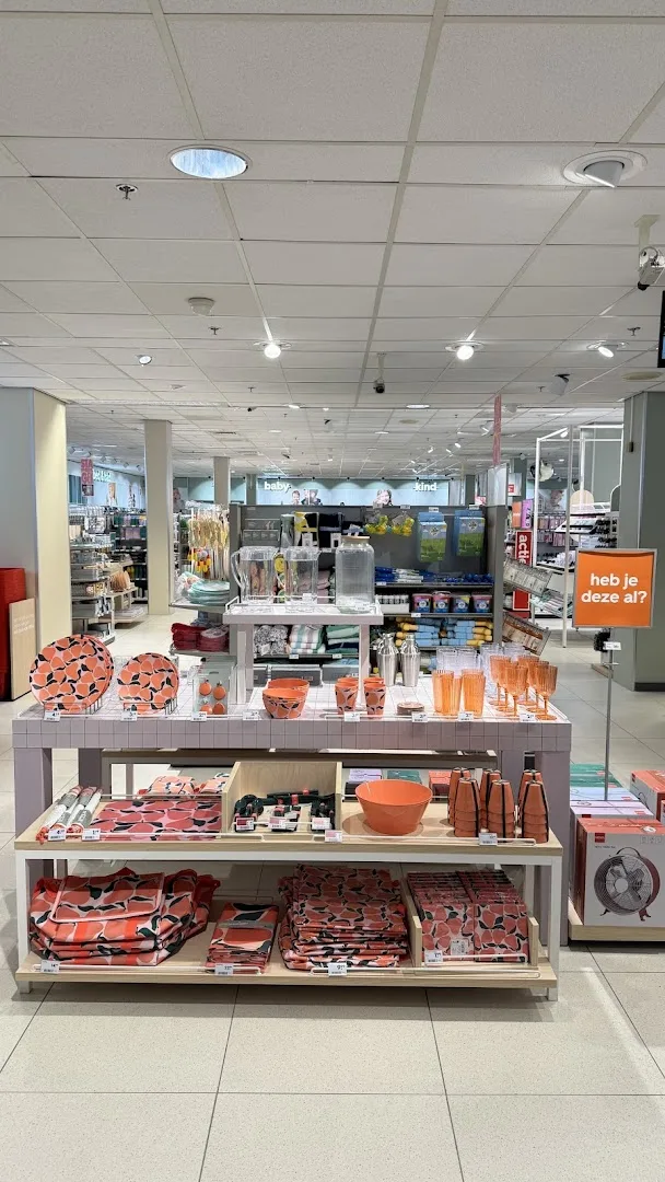 HEMA Dordrecht-Sterrenburg — foto 12