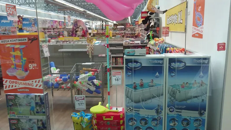 Intertoys Tilburg — foto 2