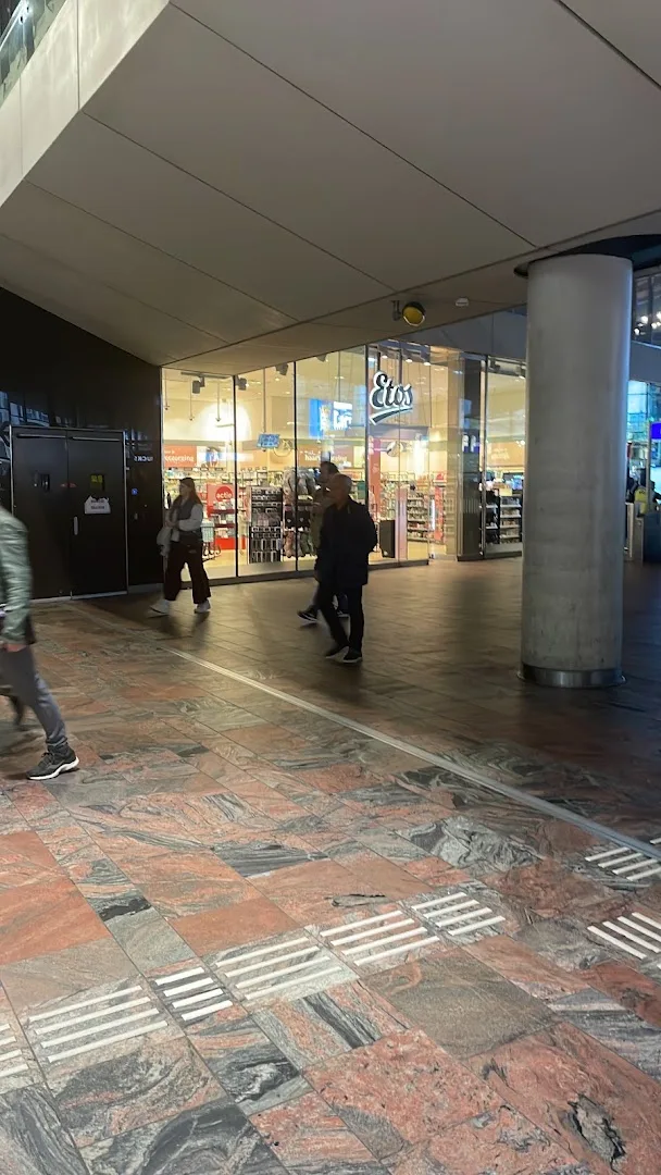 Etos Stationsplein 19A Rotterdam — foto 3