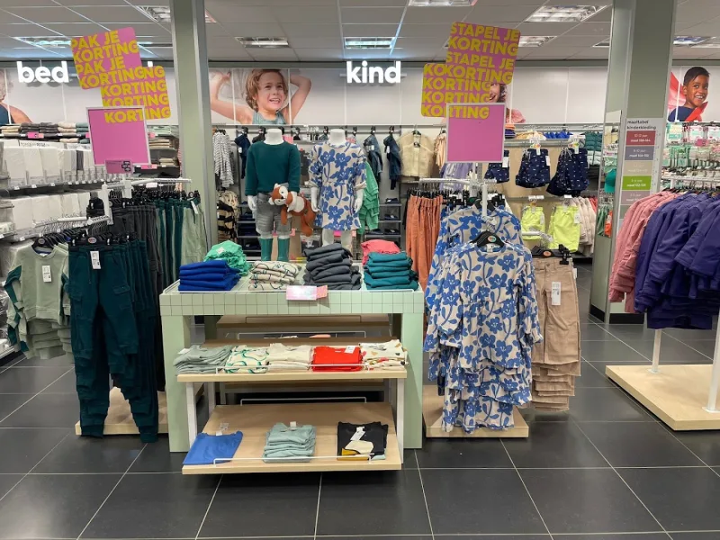 HEMA Groningen Overwinningsplein — foto 8