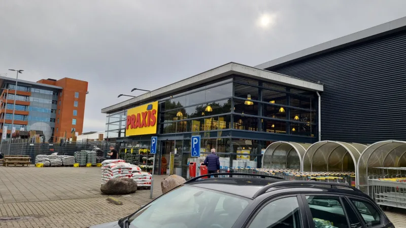 Amersfoort Saturnus: Megastore & tuincentrum — foto 8