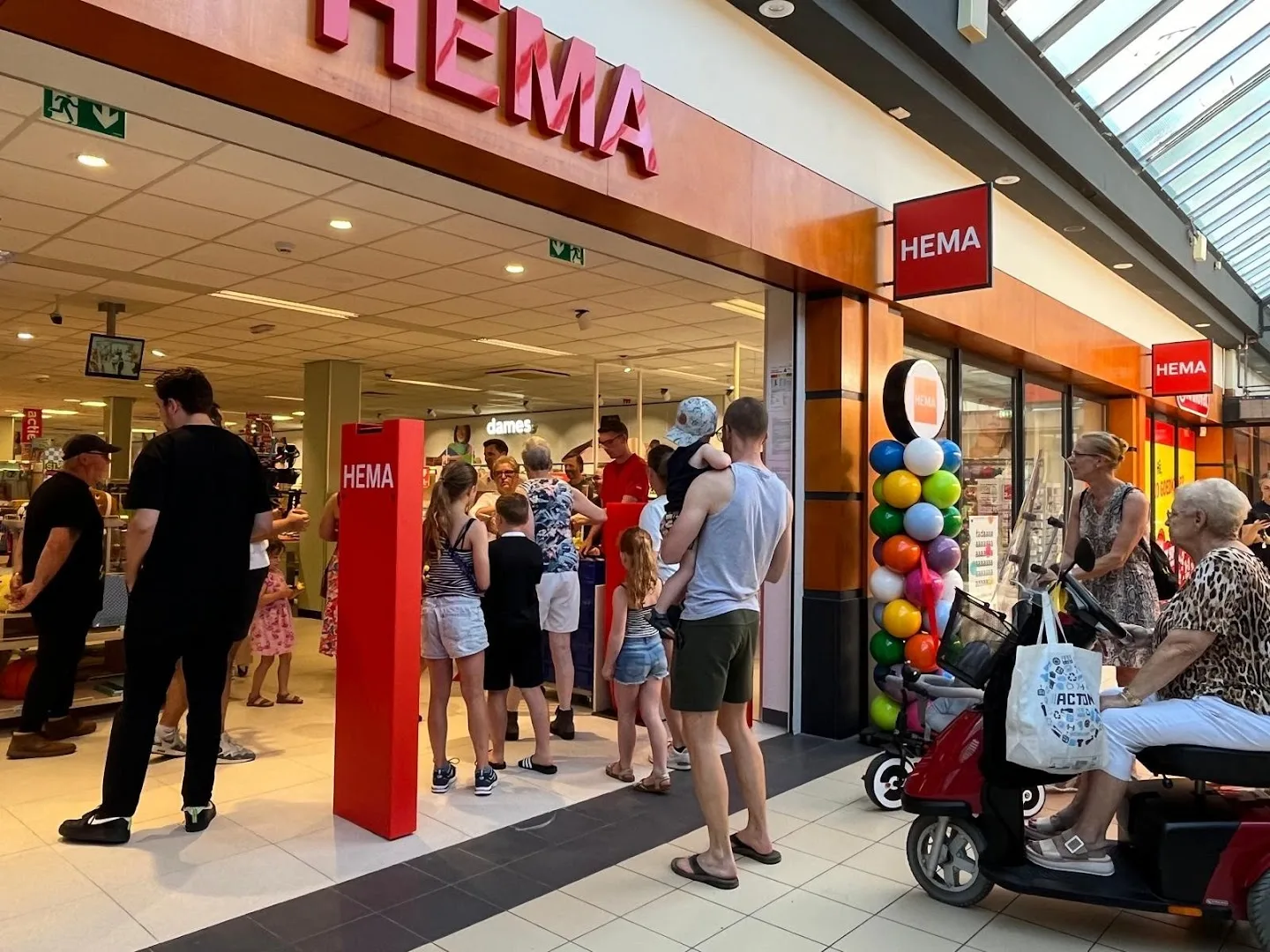 HEMA Kaatsheuvel — foto 2