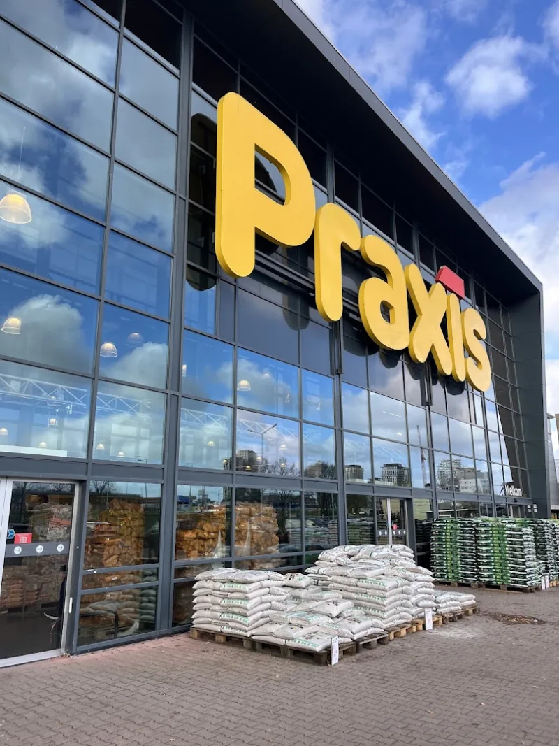 Amsterdam Zuidoost: Megastore & tuincentrum