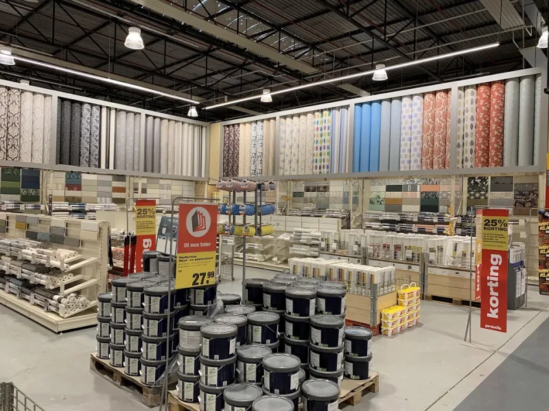 Amsterdam Zuidoost: Megastore & tuincentrum — foto 8