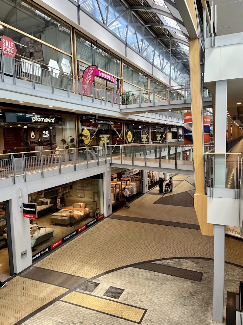 Den Haag Verheeskade: Megastore — foto 9