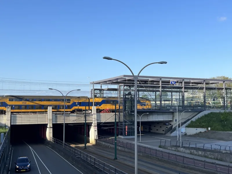 Den Haag Ypenburg — foto 4