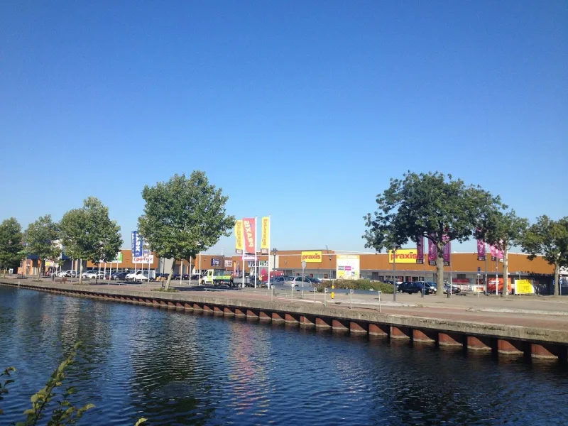 Eindhoven Woenselse Markt Praxis City — foto 2