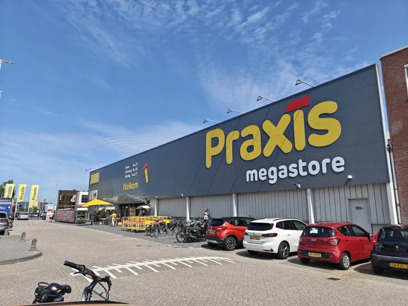 Leiderdorp: Megastore