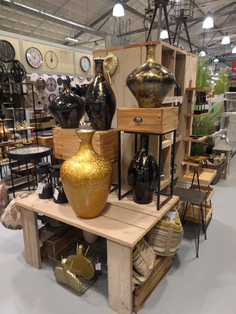 Leiderdorp: Megastore — foto 3