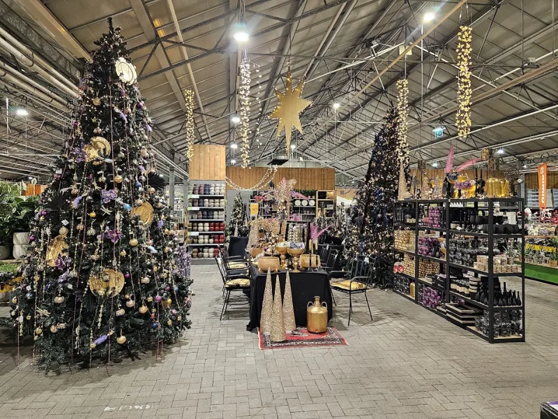 Nieuwegein: Megastore & tuincentrum — foto 3