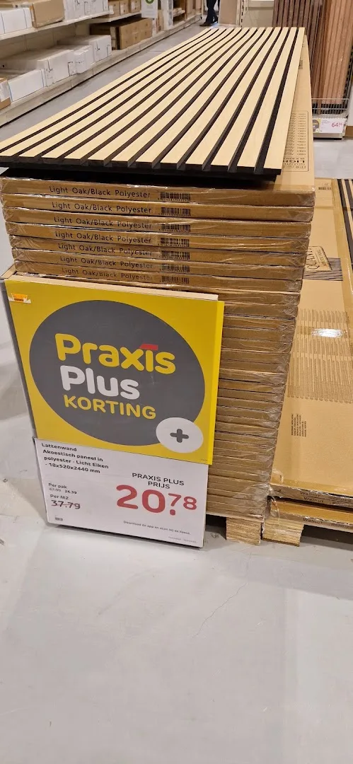 Spijkenisse: Megastore