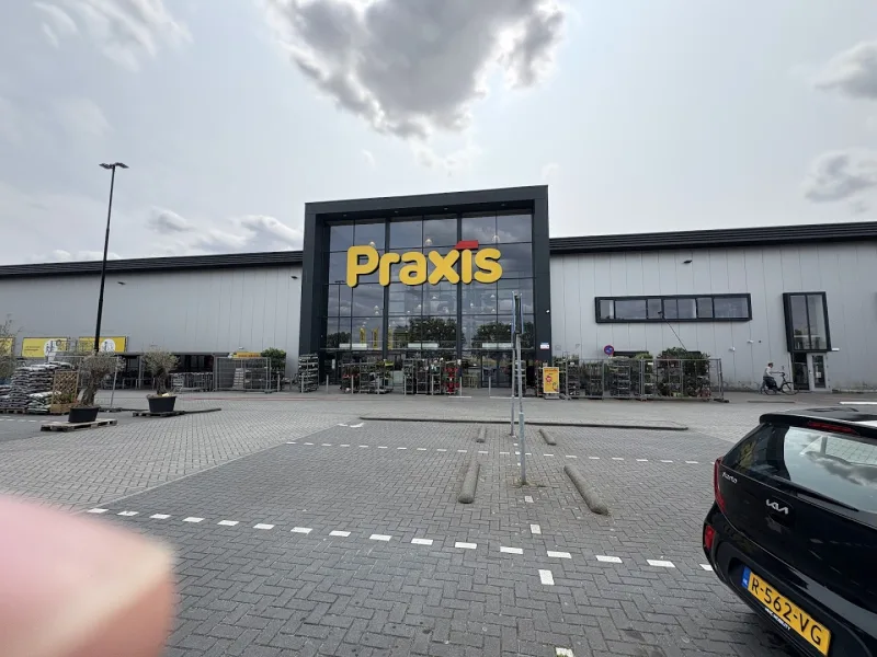 Vlaardingen: Megastore — foto 10