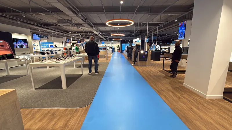 Coolblue Amsterdam West — foto 2