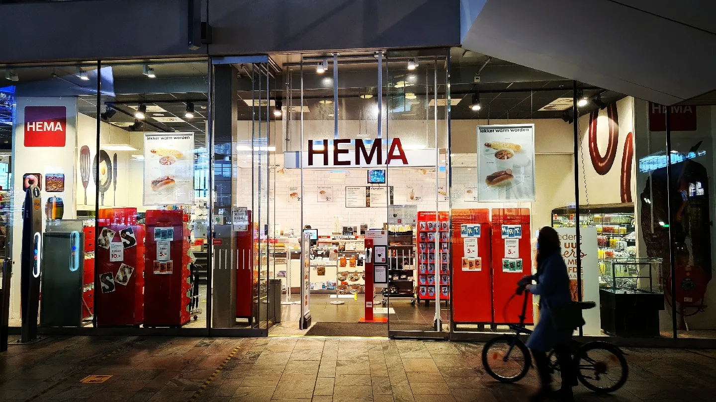 HEMA Centraal station Rotterdam — foto 4