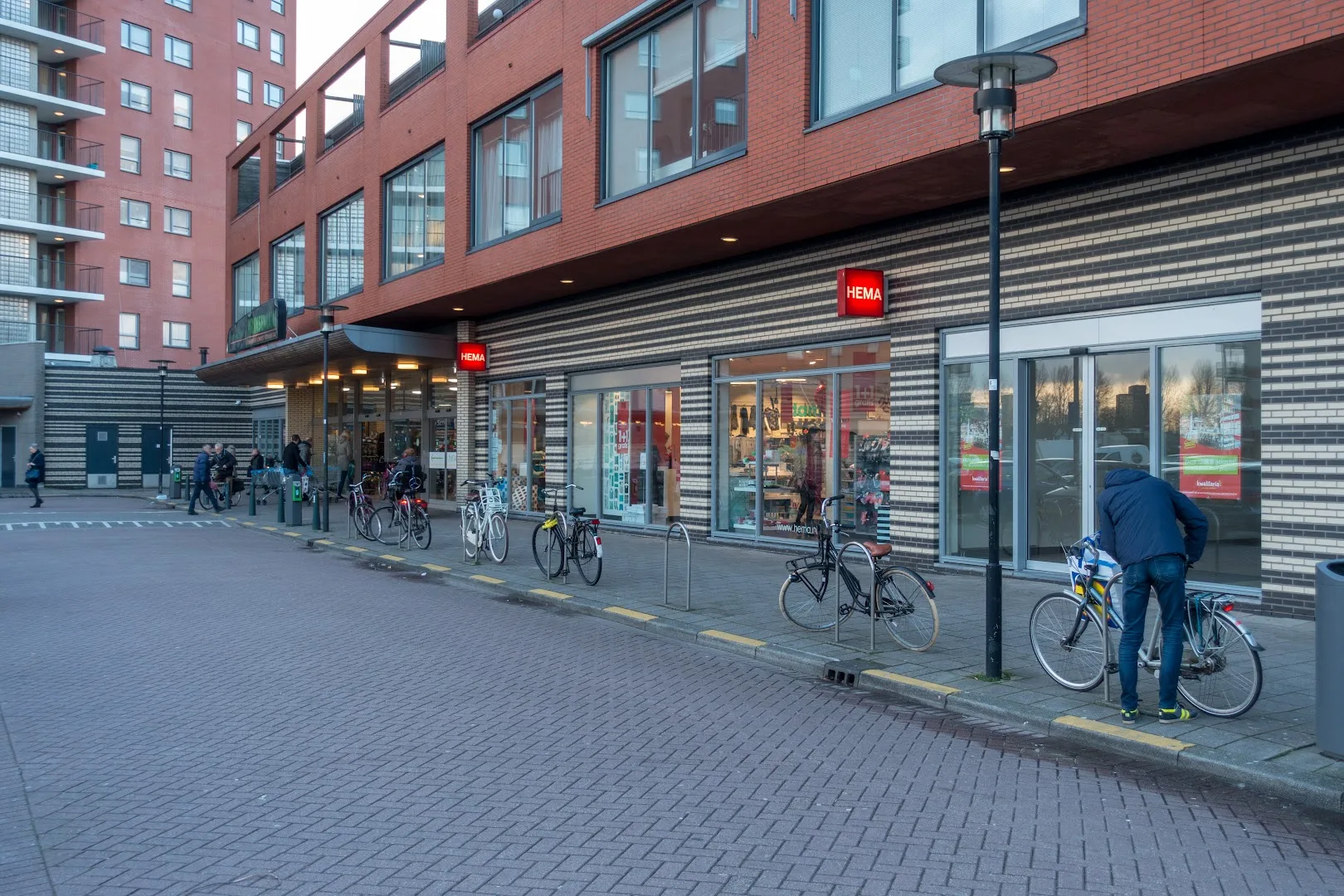 HEMA Rotterdam Prinsenland — foto 11