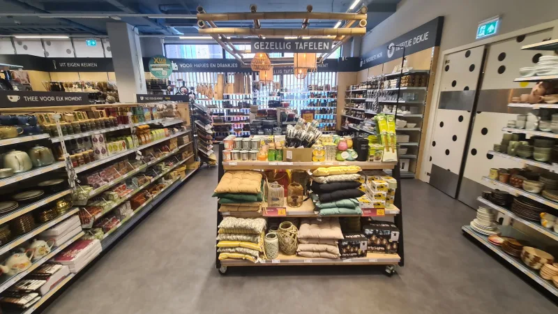 Xenos Zwolle Diezerstraat — foto 4