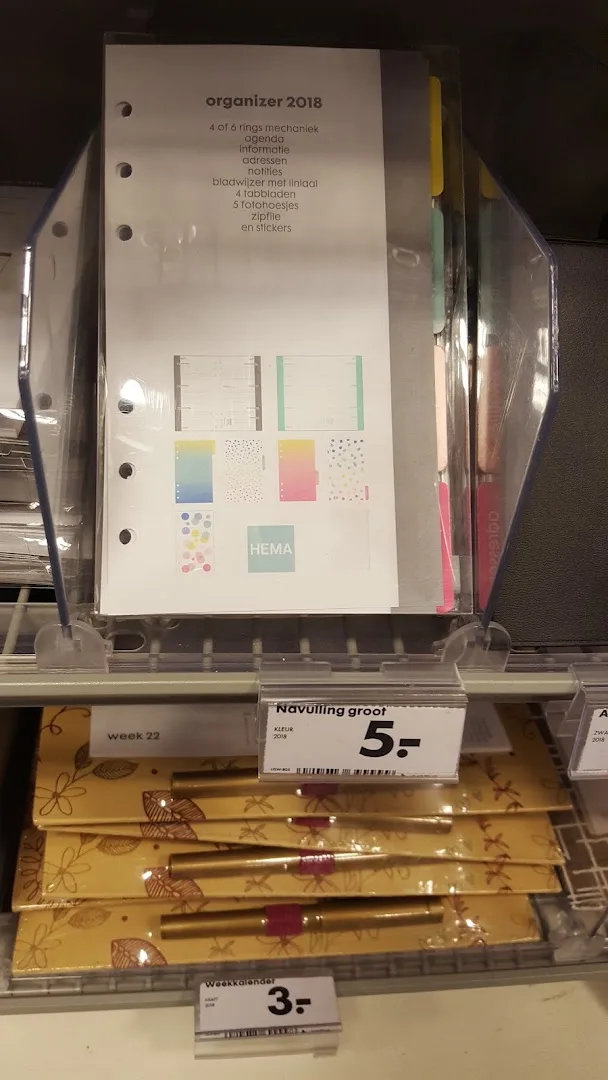 HEMA Warnsveld — Papierproducten en notitieboeken op schap