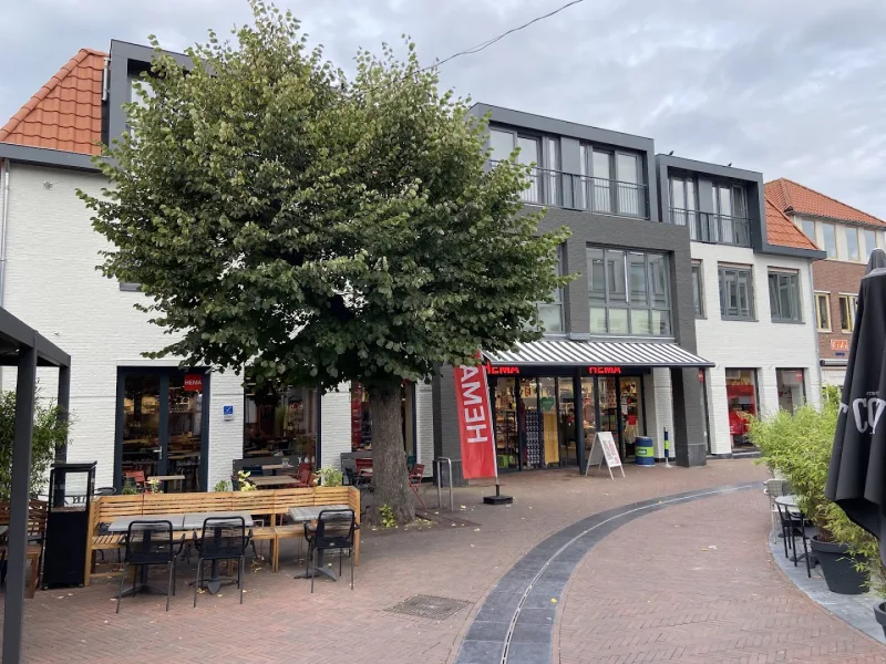 HEMA Wijchen — HEMA winkel in winkelstraat buiten