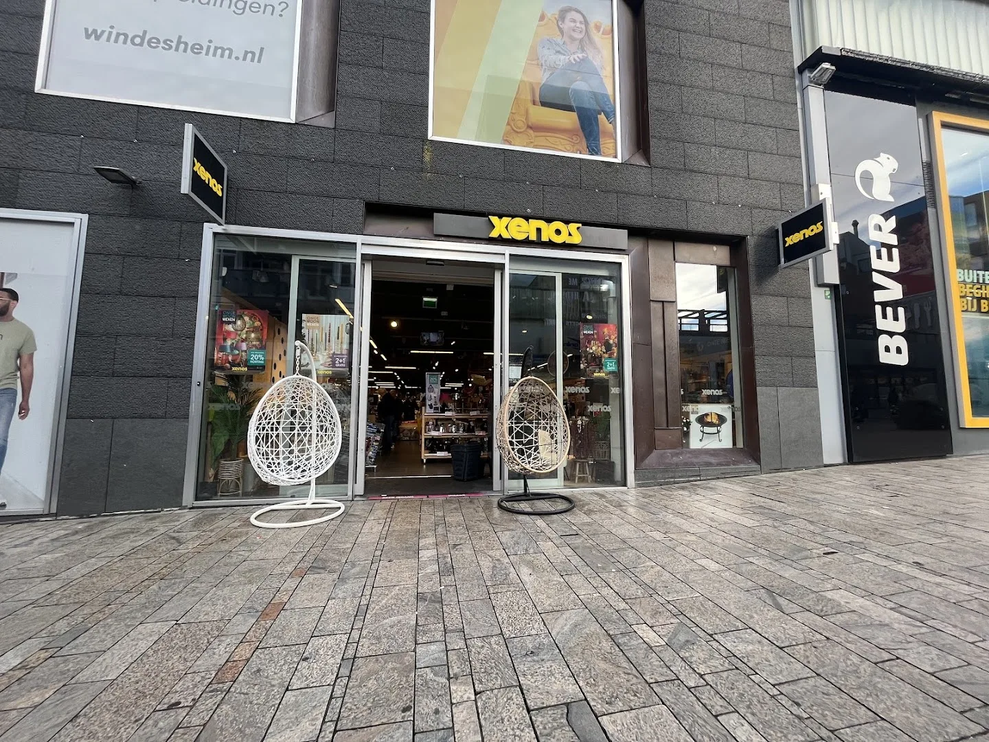 Xenos Almere — foto 2