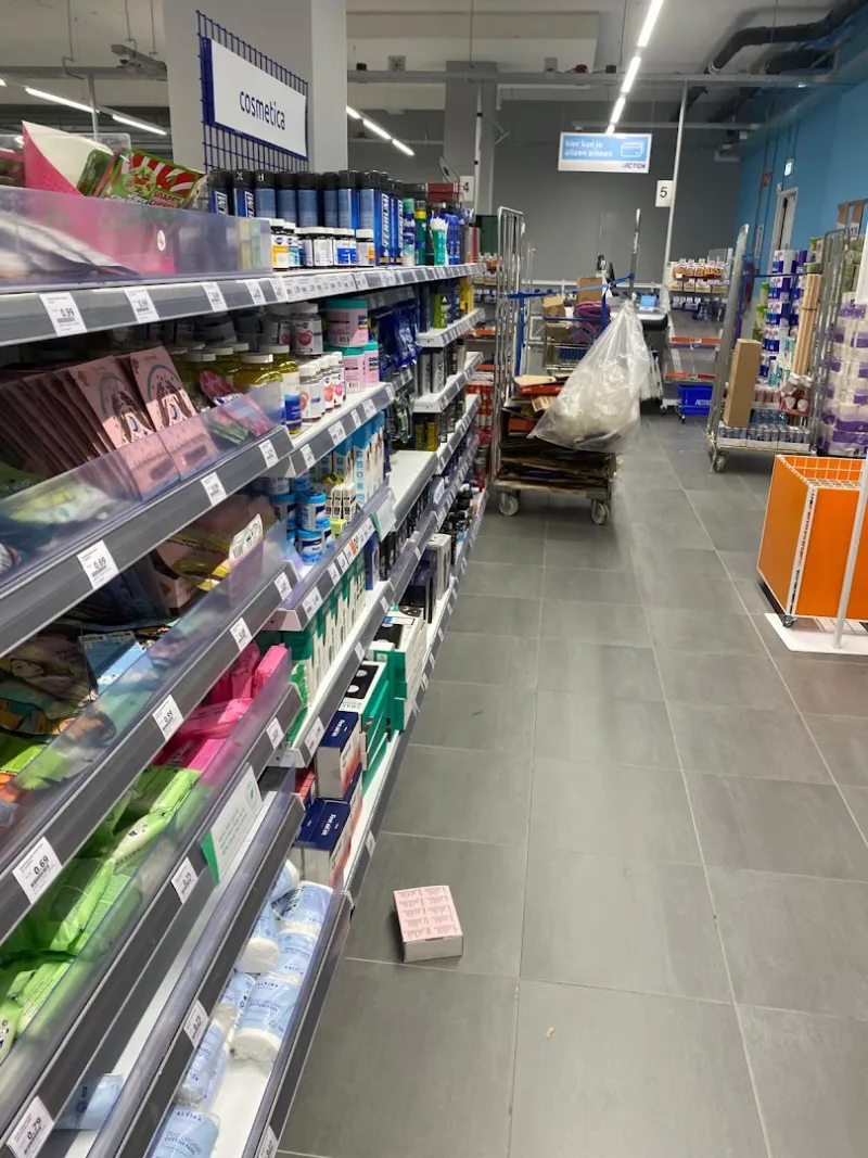 Xenos Haarlem Centrum — foto 7