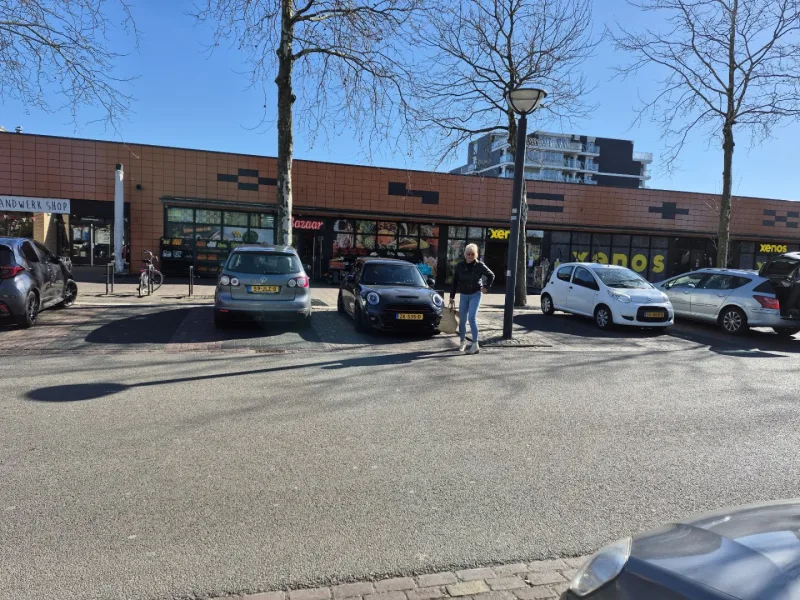 Xenos Hoogezand — foto 2