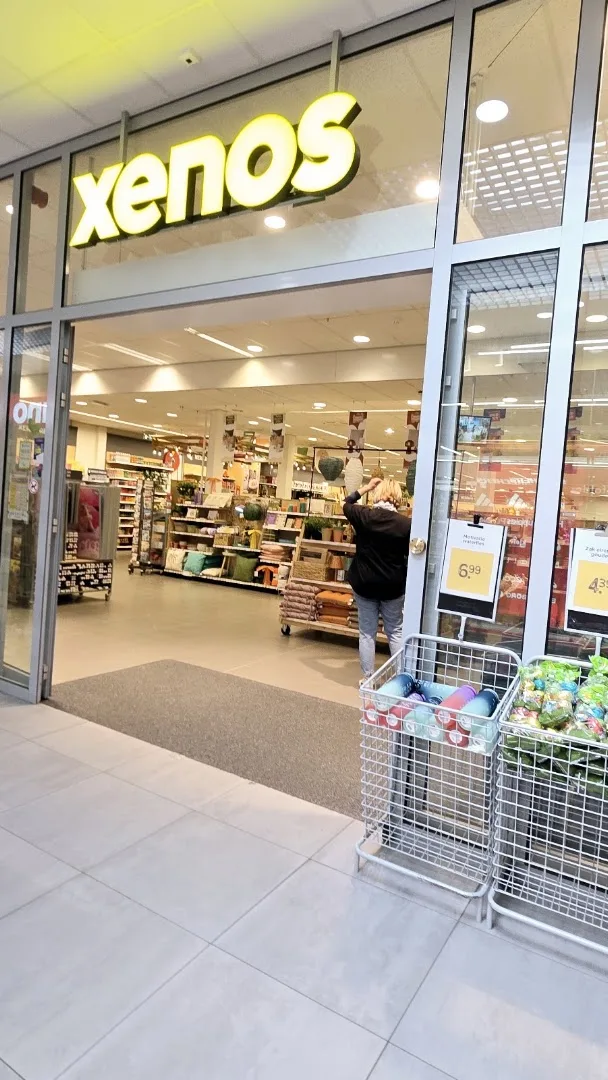 Xenos Hulst Stationsplein — foto 2
