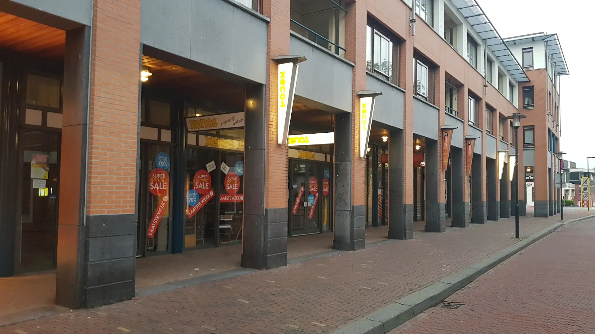 Xenos Tiel — foto 9