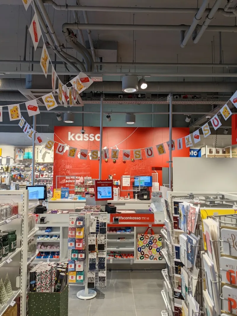 HEMA Amsterdam Bos en Lommerplein — foto 12