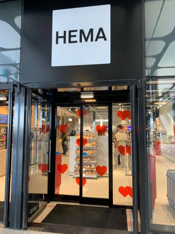 HEMA Amsterdam Centraal Station — foto 4