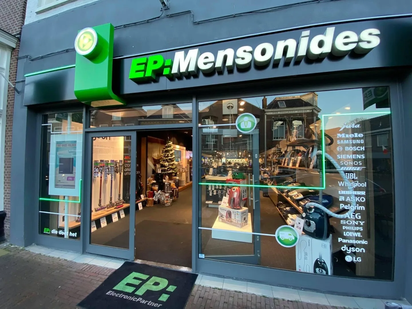 EP:Mensonides Bolsward — foto 2