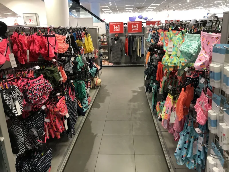 HEMA Amsterdam Haarlemmerplein — foto 11