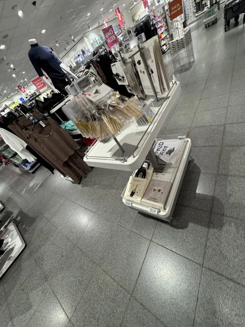 HEMA Amsterdam Kalverpassage — foto 11
