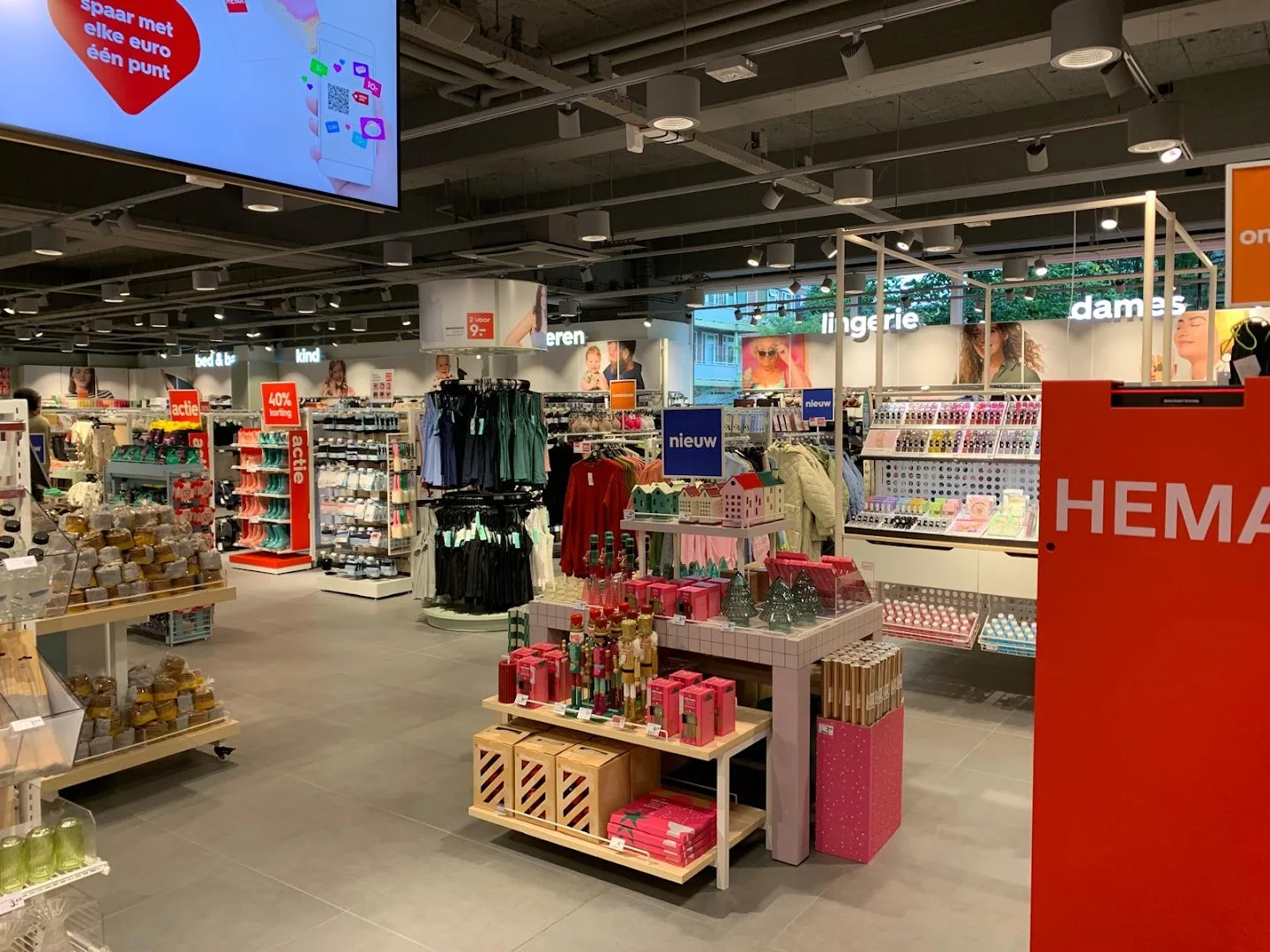 HEMA Amsterdam- Linnaeusparkweg — foto 3